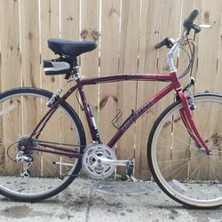 Bike 28" Wheels