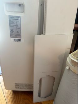 Portable Air Conditioning Insignia 12000btu/h