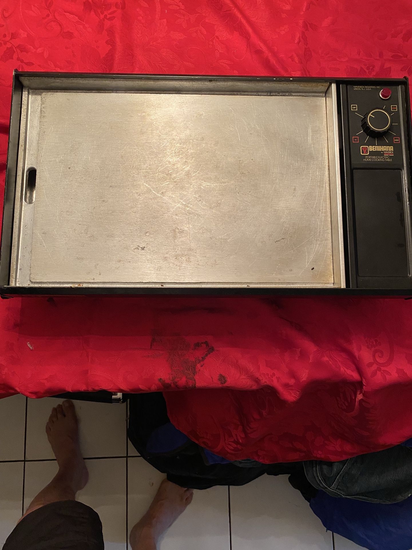 AUTHENTIC ELECTRIC BENIHANA PERSONAL TABLETOP GRILL !!