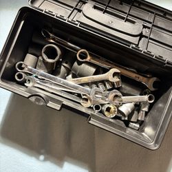 SAE Socket And Wrenches 