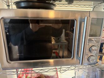 Breville Combiwave 3 in 1 microwave, air fryer, convection oven