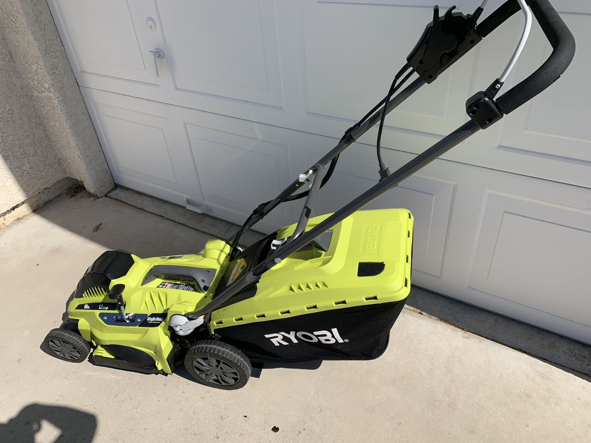 Ryobi 16” Corded Electric Lawn Mower for Sale in Clovis, CA OfferUp
