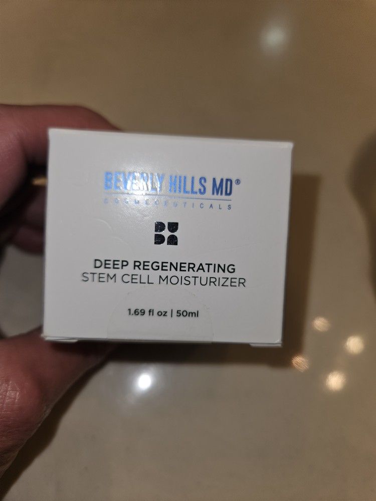 Beverly Hills MD Deep Regenerating Stem Cell Moisturizer