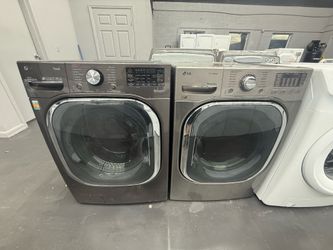 LG Washer and Dryer Set “27 ( Lavadora y Secadora )