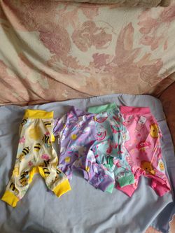 Small for girls pets pj's