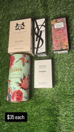 Perfumes / cologne