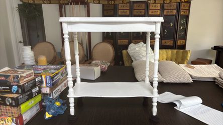White Two-Tier Side Table with Turned Legs