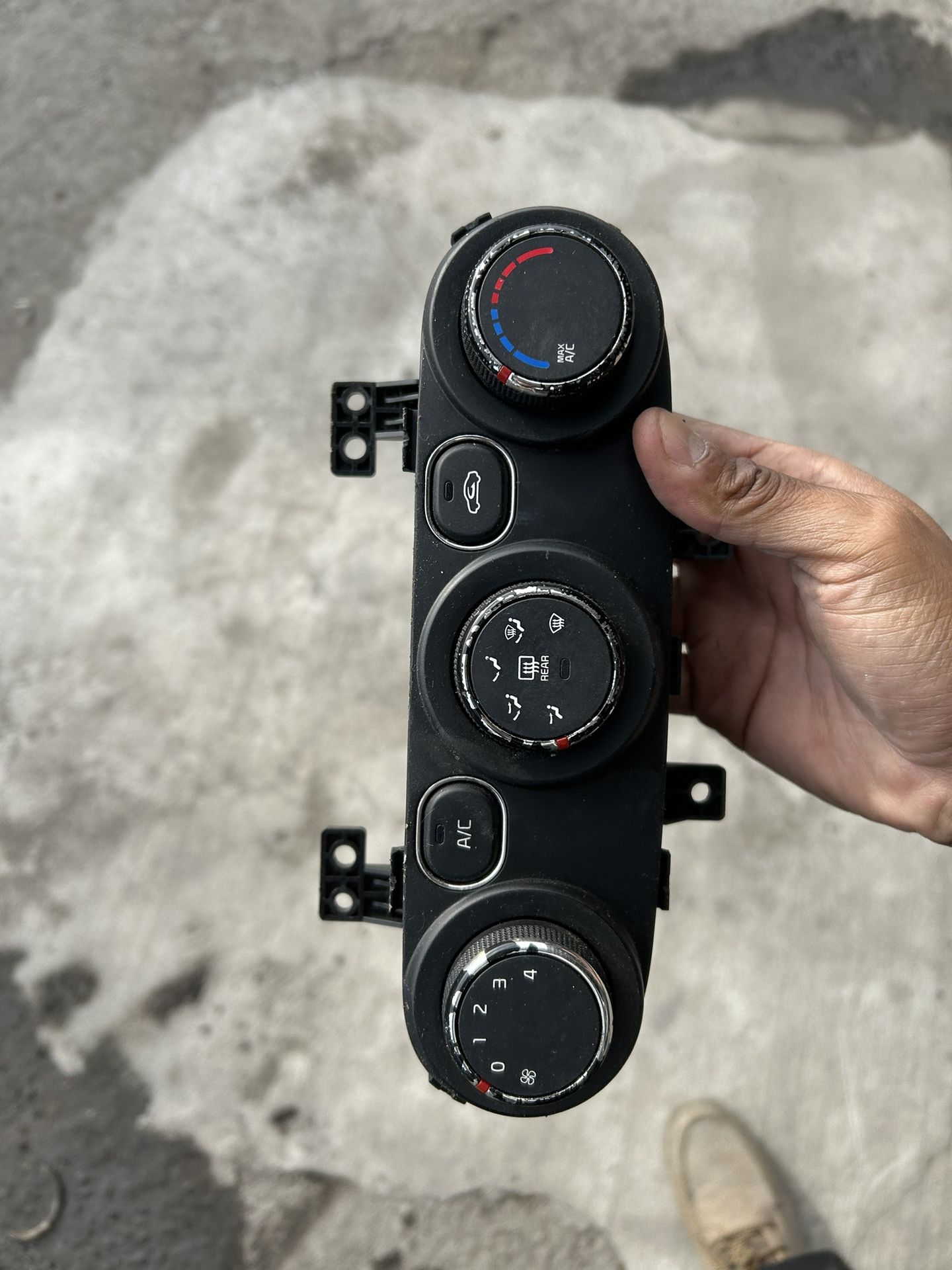 2017 Kia Forte Ac Control Unit