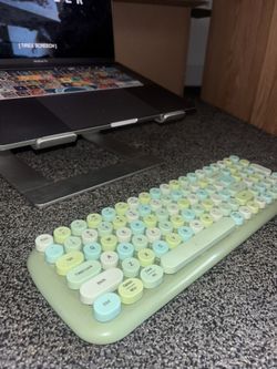 Bluetooth Keyboard And Laptop Stand