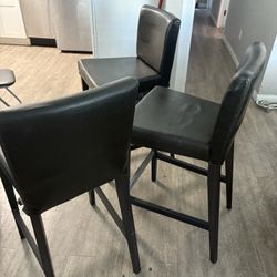 3 Chairs 