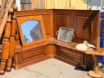 Solid wood corner seating with storage