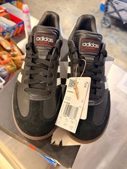 Adidas Samba Juniors in Black Size 6 Brand New In Box