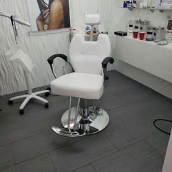 White Reclining Salon  Chair 