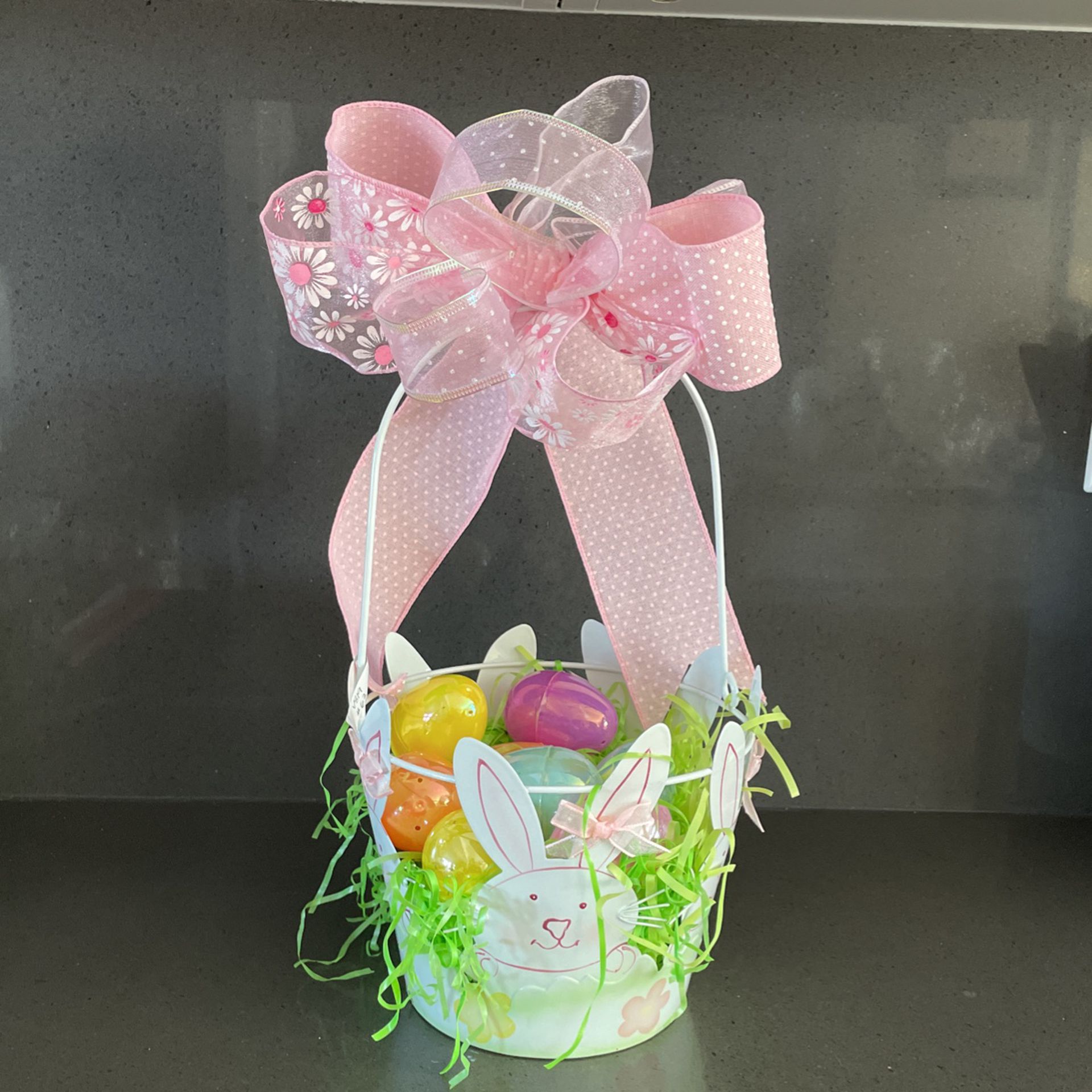 Easter Bunny/Egg Centerpiece 