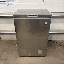 Portable Chest Freezer 3.5 cu ft