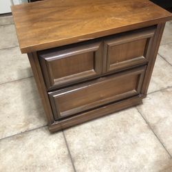 1 Night Stand  Vintage  Style 