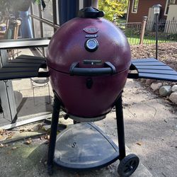 Char Boil, Acorn Grill Used Once. Extras.