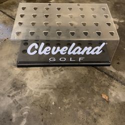 Cleveland Golf Club Display Rack
