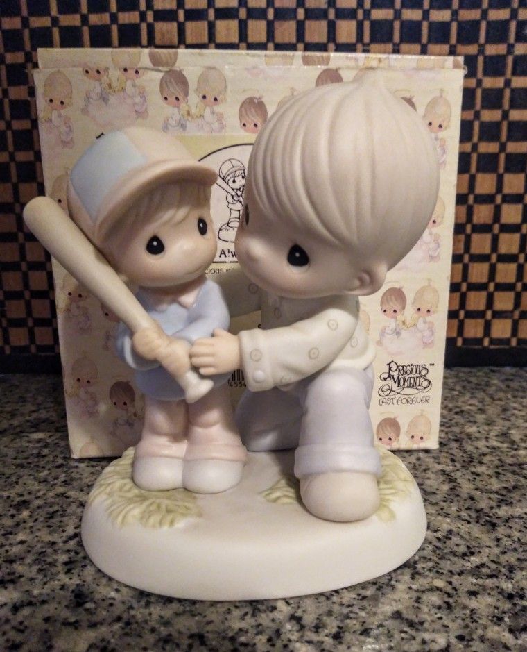 PRECIOUS MOMENTS 