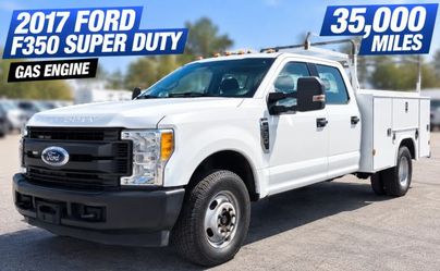 2017 Ford F350 Super Duty Super Cab & Chassis
