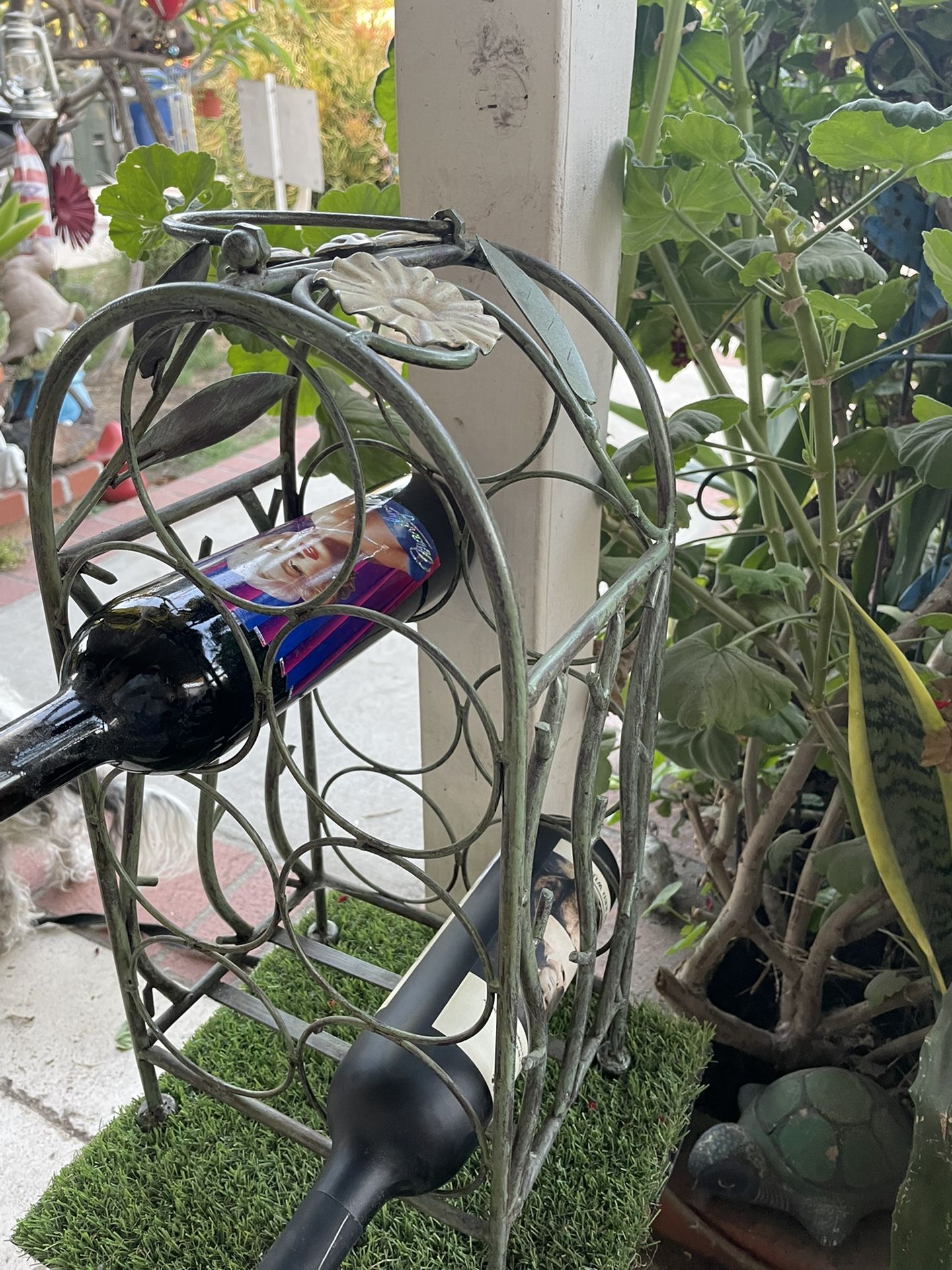 Adorable 7 Bottle Light Green With Yellow Flowers Wine Rack