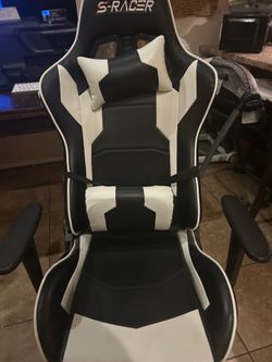 S Racer gaming chair