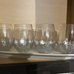 4 Drinking Glasses 