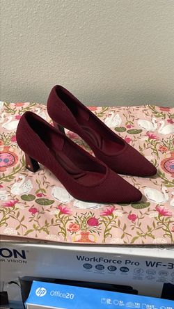 Red Heels Cozy Island Size 10