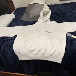 Essentials Hoodie Size M For 75$ Right Now