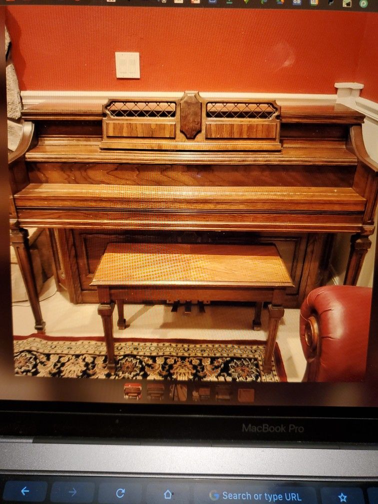 Lowrey Oak Upright Piano