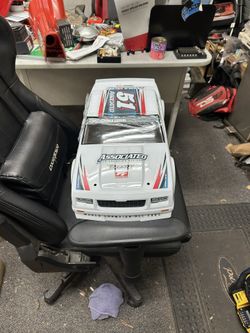 Associated Sr 10 Body Brand New