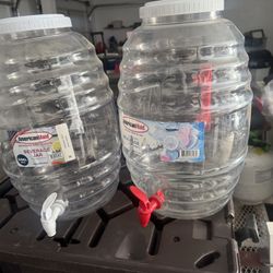 5 Gallon Fresh Water Jugs 