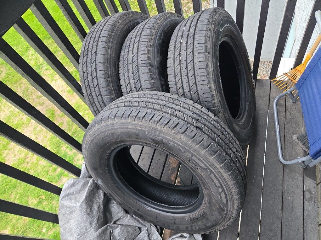 Tires LT 225/75R16 HANKOOK/ DYNAPRO