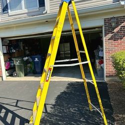 8 ft Fiberglass Step Ladder – Type I (250 lb) Heavy Duty – Cuprum