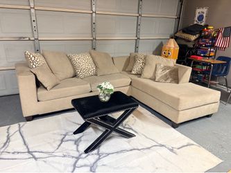 Sectional couch