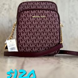 kors jet set travel medium logo