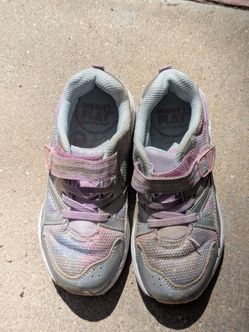 M2P Saucony Girls Sneakers with Velcro Strap 12W
