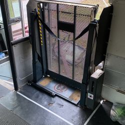 Bus Wheelchair Lift 