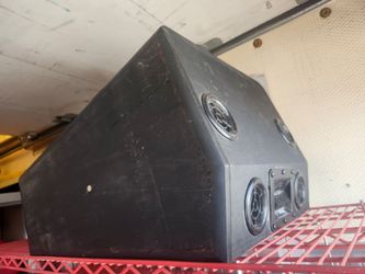 Qsc speaker