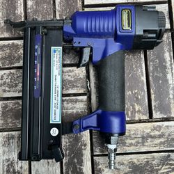 Central Pneumatic 18-gauge 2-in-1 Air Nailer/Stapler (97524 model)