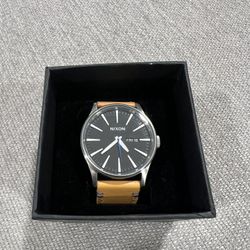 NIXON WATCH BRAND NEW