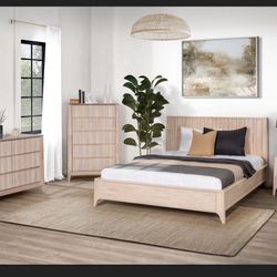 3 Pcs Bedroom Set Included 1 Bed Queen Bed One Dresser And One Mirror 