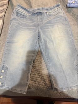 DG 2 Woman’s petal pushers