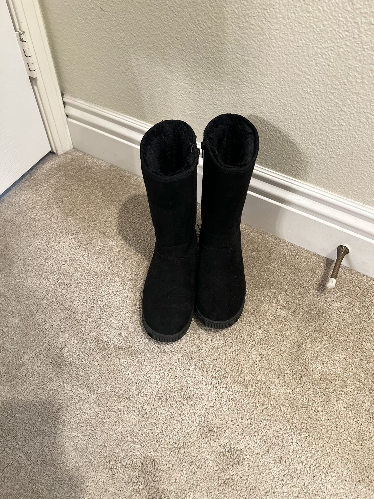 Girls Black Boots - Kids Size 5, Hardly Used