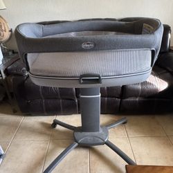 Chicco Bassinet (Gently Used)