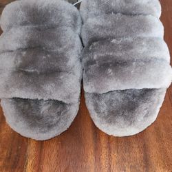 UGG Women's Fluff Yeah Slides In Grey