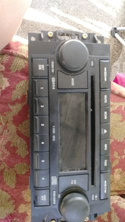 CAR STEREO/CD PLAYER