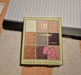 PIXI + Hello Kitty Eye Effects Shadow Palette