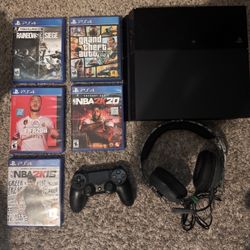 PlayStation 4 (PS4) + Games + Controller + headset