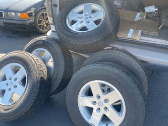 Jeep Tires and Rims 5x127 (5x5-inch) complete set